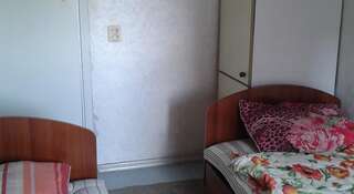 Гостиница Hostel CityRoom Томск Бюджетный двухместный номер с 2 отдельными кроватями-3
